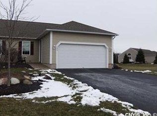 5079 Betsy Ross Way, Liverpool, NY