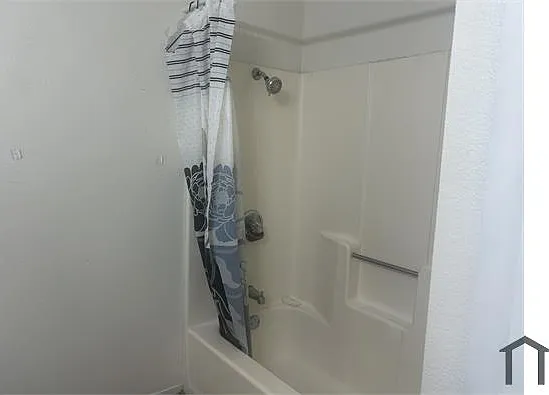 513 S Beverly St #3 — Photo 10