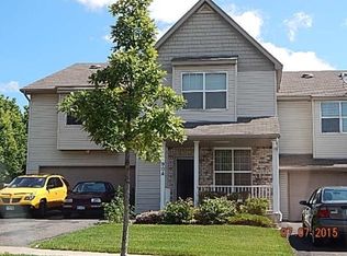 904 Ringenbach St, Chaska, MN 55318