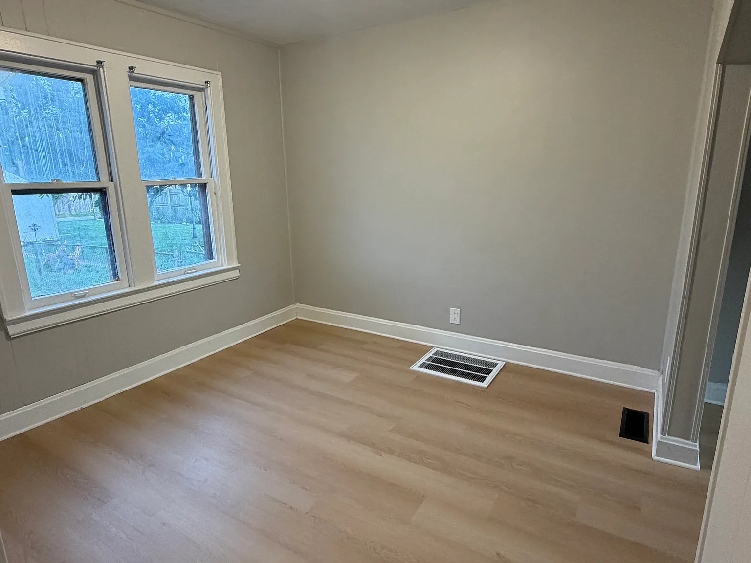 2 bed, $1,250 — Photo 3