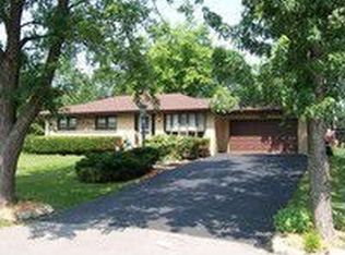 800 Rosedale Ave, Roselle, IL 60172
