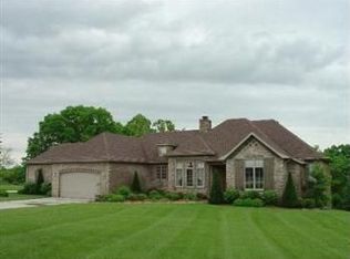 1804 N Hearthstone Ln, Strafford, MO 65757