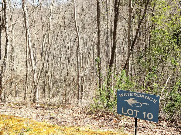 10 Hot Creek Lane, Tuckasegee, NC 28783