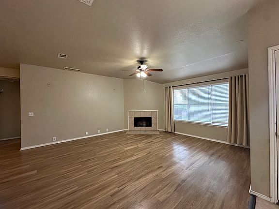 5th image of 4013 Shiraz Dr