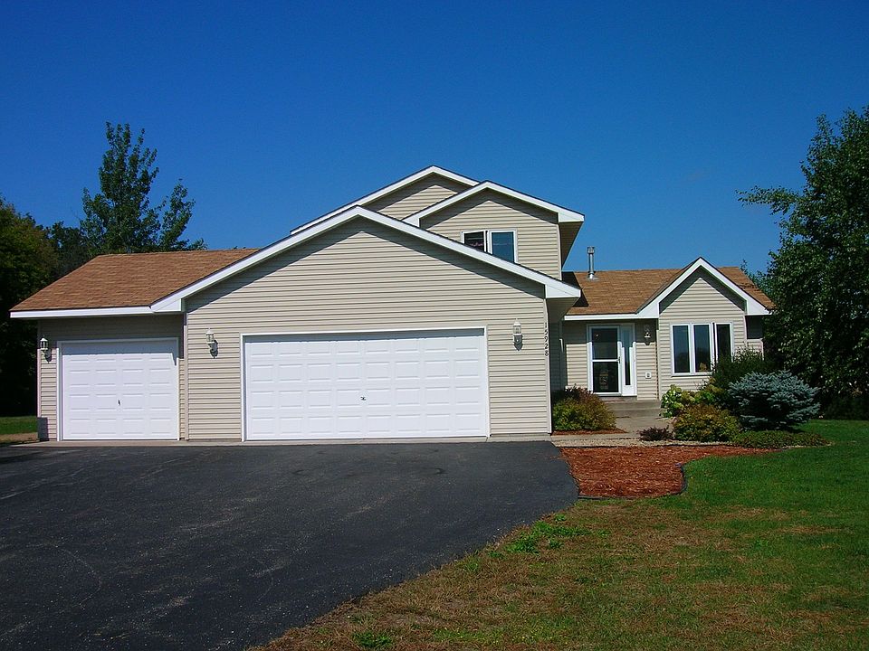 Built in 2000 on 2.6 acres