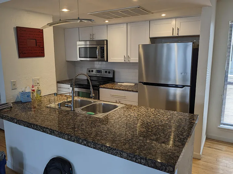 901 NW 7th St #202 — Photo 15