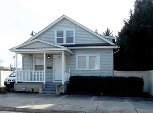 14 Monroe St, Riverside, NJ 08075