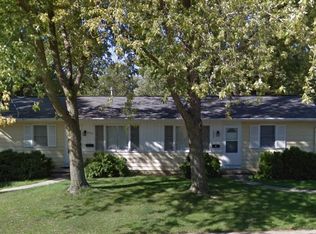 2922 E Court St, Iowa City, IA 52245