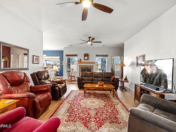 5th image of 312 N LA PAZ Street