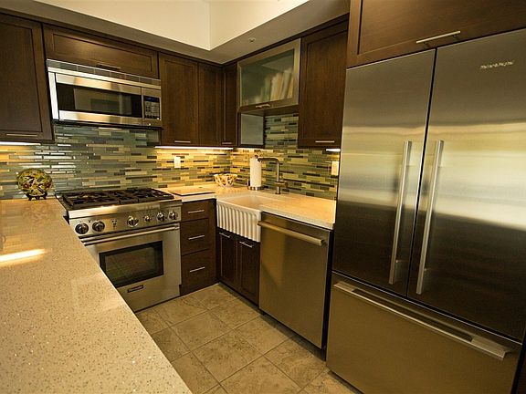 5th image of 500 W Harbor Dr Unit 314