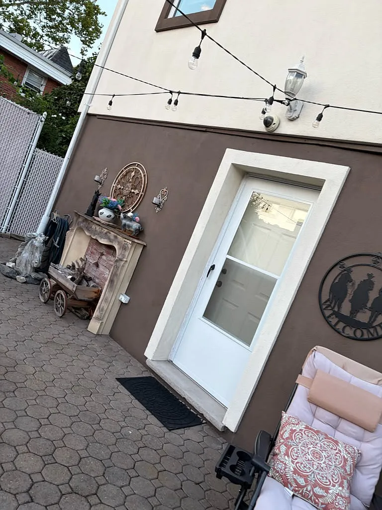 Ohm Ave, Bronx — Photo 4
