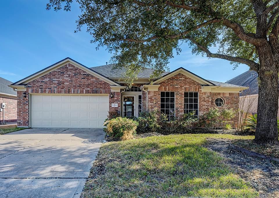 1st image of 15014 Magnoliabough Pl