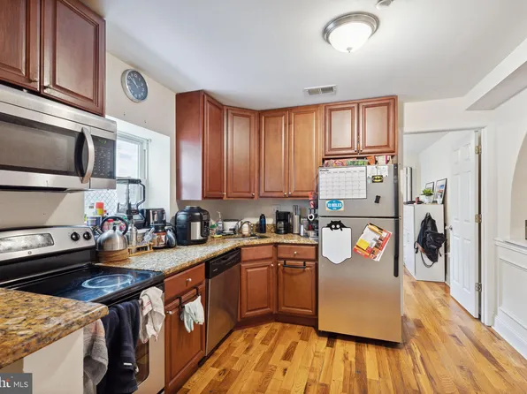 1415 N Bouvier St, Philadelphia, PA 19121