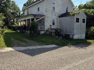 57 Chatham Hl, Farmington, WV 26571