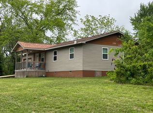 613 E 7th St, Mountain View, MO 65548