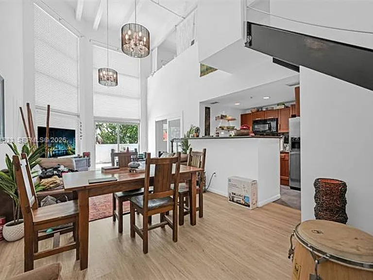 7728 Collins Ave #5 — Photo 8