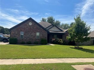 1301 Robins St, Pea Ridge, AR 72751