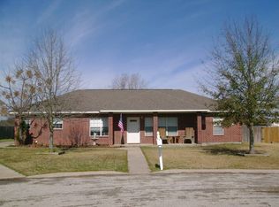 1725 Riverchase Ave, Smithville, TX 78957
