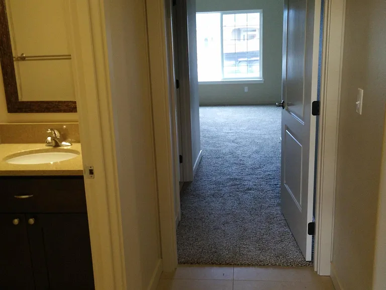 157 NW Maria St #1 — Photo 8