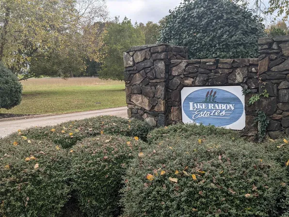 125 E Peninsula Dr, Laurens, SC 29360