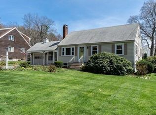 15 Brimbal Hills Dr, Beverly, MA 01915