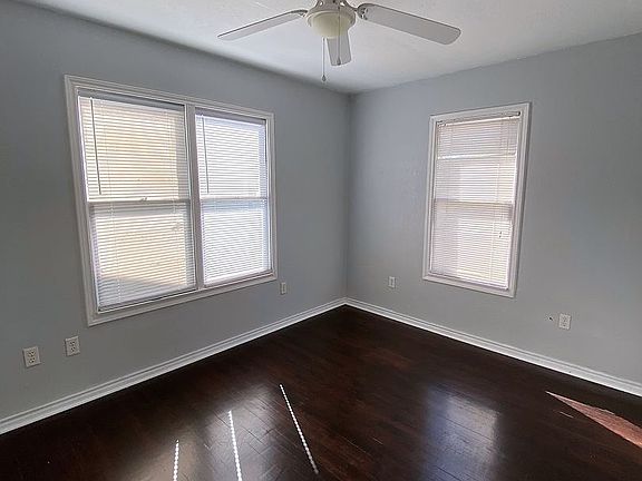 4th image of 225 Saint Johns St