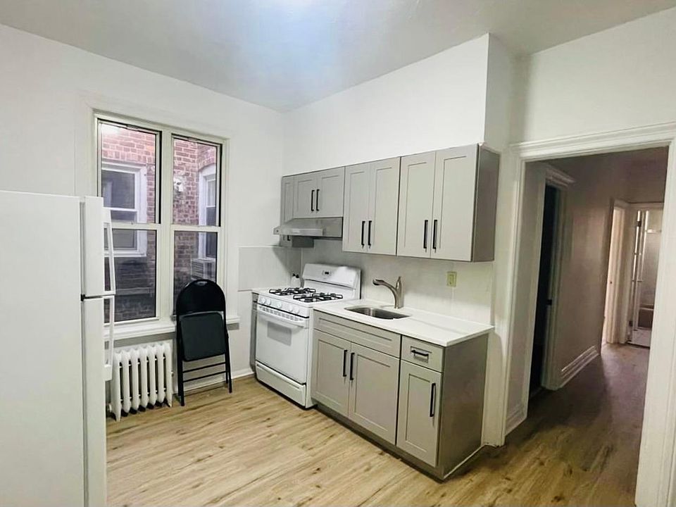 1st image of 1714 Avenue U