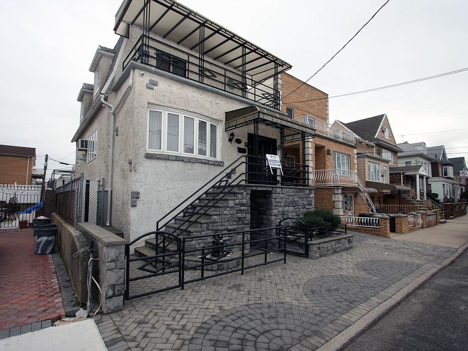 2nd image of 179 Bay 10 St