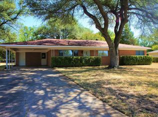 1207 Glencrest Ln, Longview, TX 75601