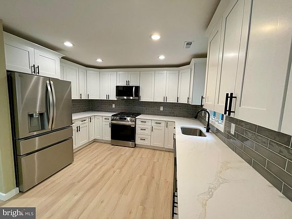 5th image of 57 Woodmont Dr