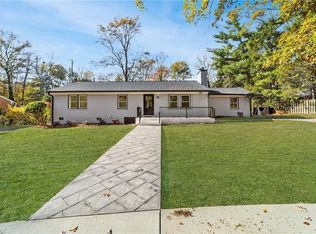 1305 Westridge Rd, Greensboro, NC 27410