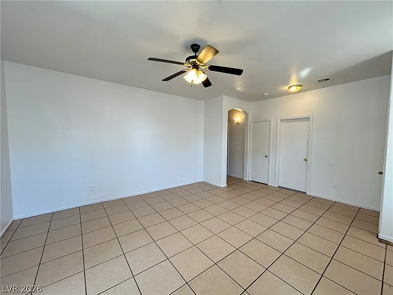 2685 Park Creek Ln — Photo 2