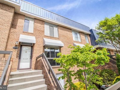 1705 S Hayes St APT B, Arlington, VA, 22202