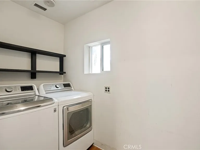 3359 Locust St — Photo 19