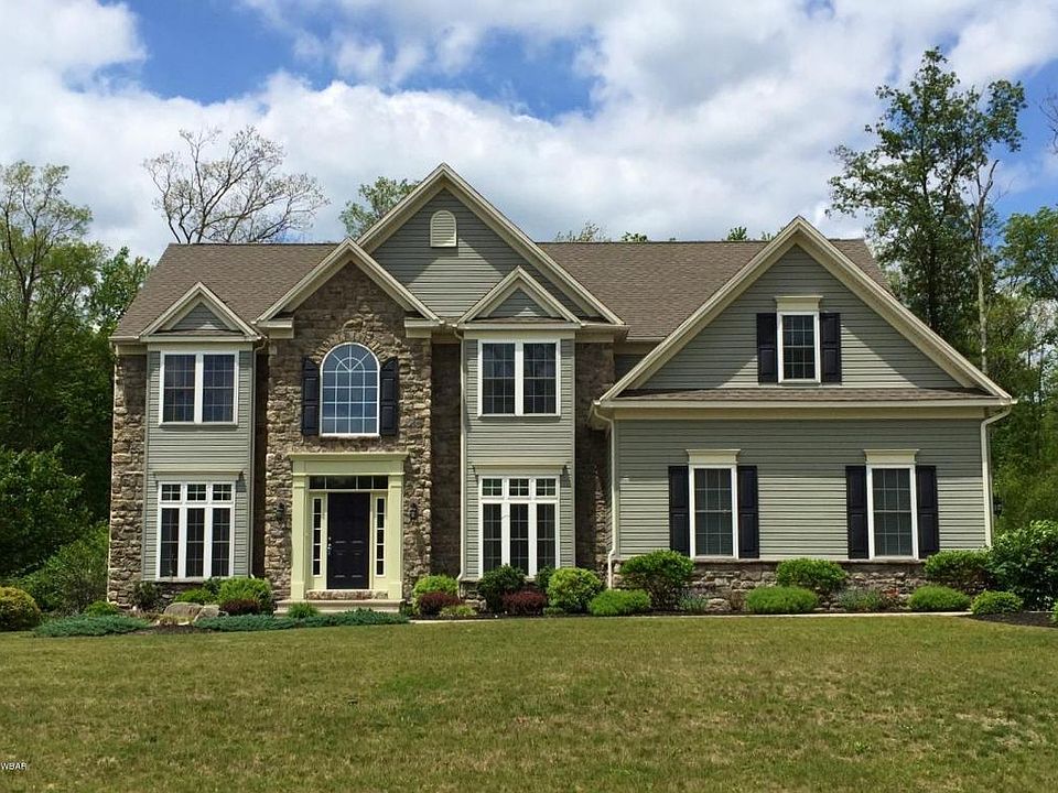 1st image of 1012 Woodberry Dr