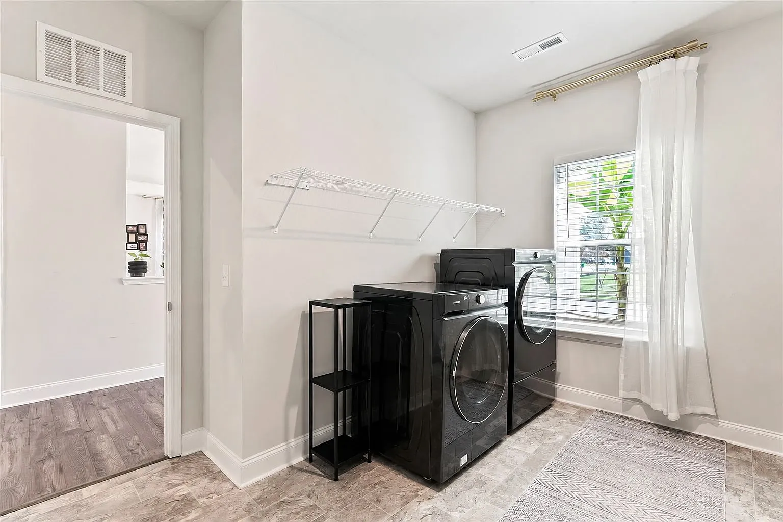 11732 Glenwood Drive - 1 — Photo 3