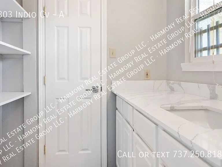 5303 Indio Cv #A — Photo 11