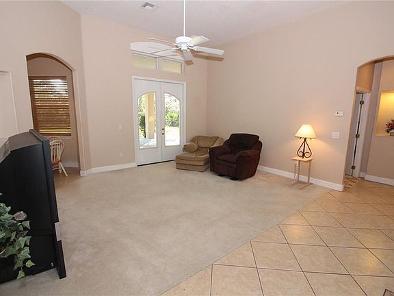 4th image of 1452 Sultan Cir