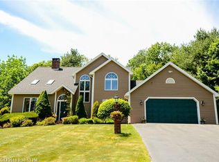 9 Lunt Dr, Westbrook, ME 04092