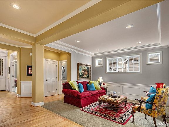 5th image of 23004 SE 45th Pl