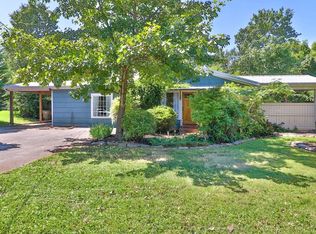 3201 Walnoaks Rd, Knoxville, TN 37921