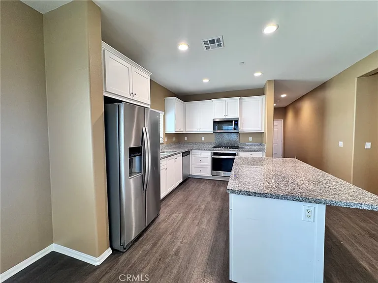 35282 Price St — Photo 7