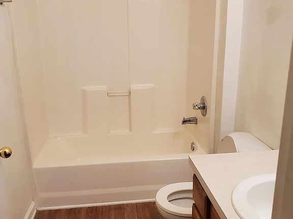 4th image of 5051 Playpen Dr #5-1