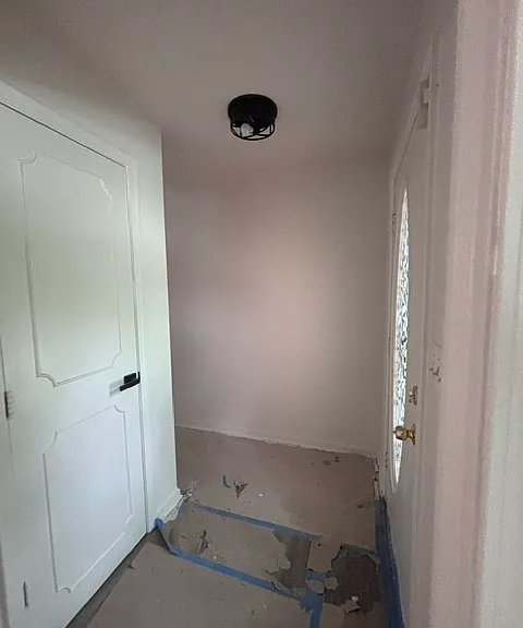 8901 Collingwood Rd — Photo 12