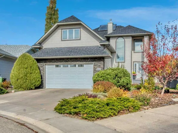 304 N Cambridge Pl, Strathmore, AB T1P 1S1