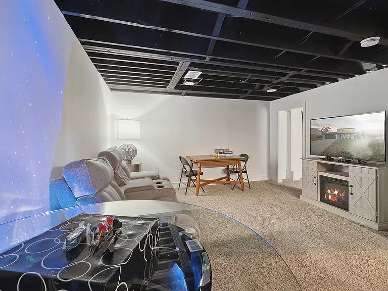 11179 Mandale Dr — Photo 26