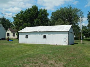 211 N Shelby St, Clarence, MO 63437