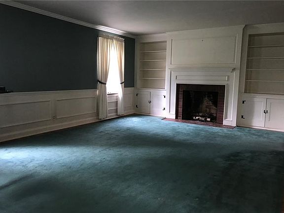 3rd image of 110 Columbia Ave