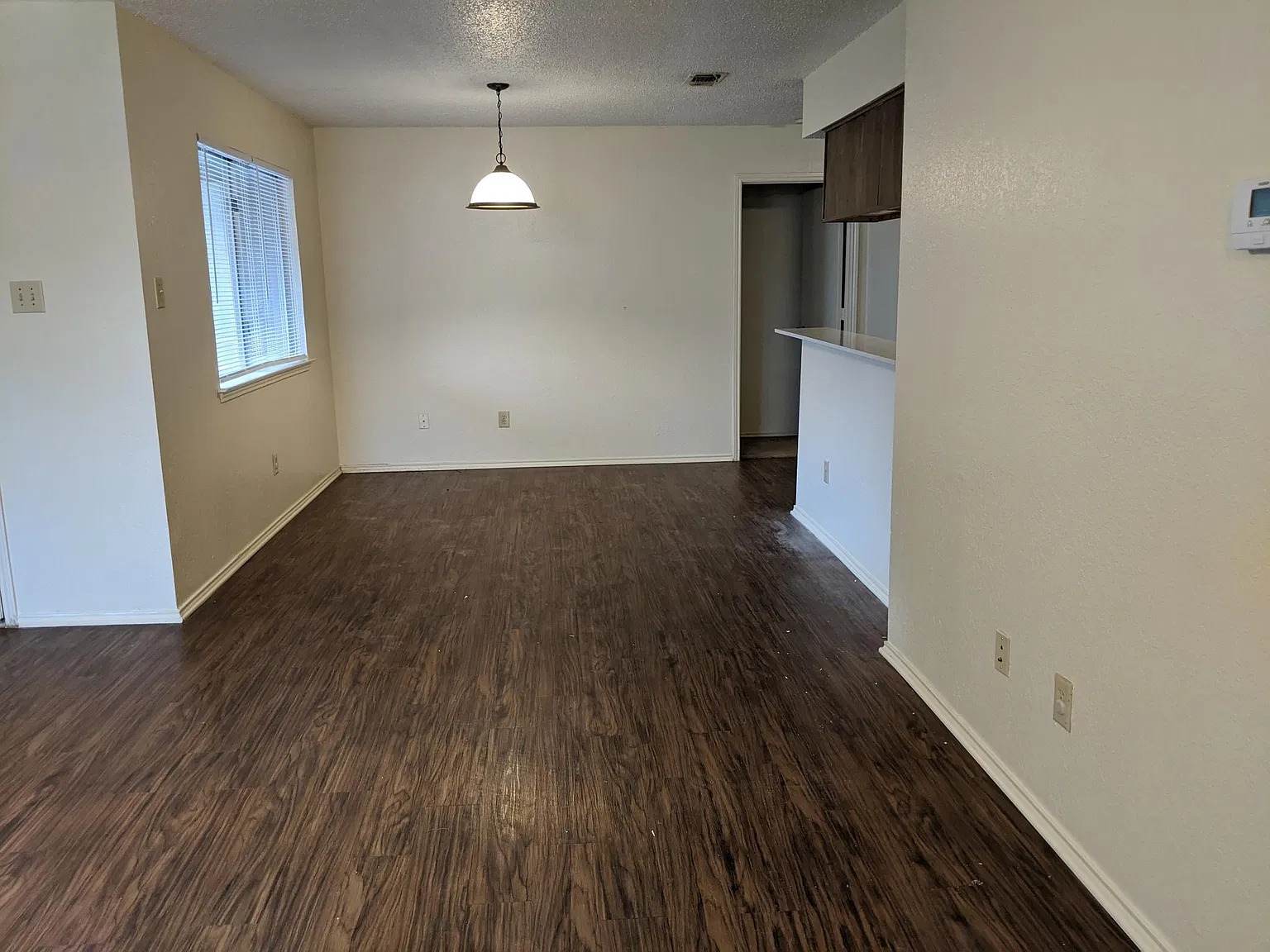 2 bed, 1030 sqft, $1,295 — Photo 2