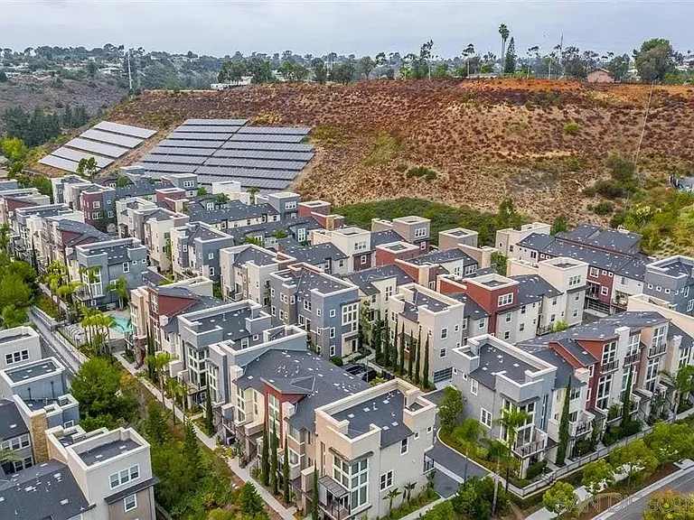7837 Modern Oasis Dr — Photo 3